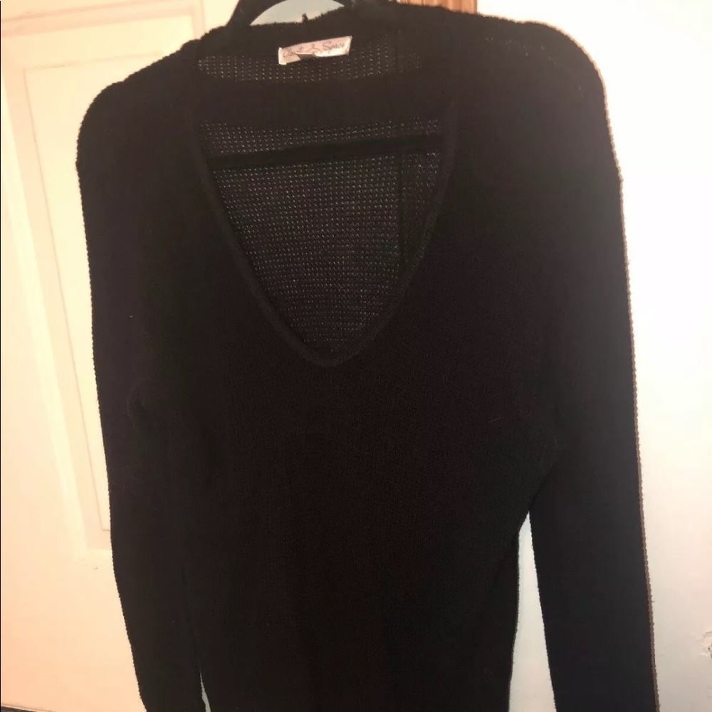 LAST CHANCE Closet Space Sweater Size Medium Black Cutout Long Sleeve Women’s